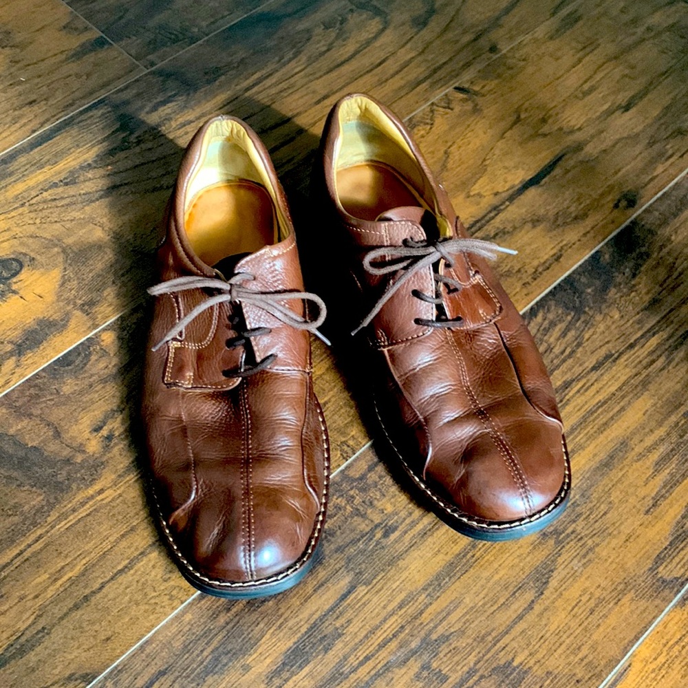Johnston & Murphy Brown Leather Oxford Shoes